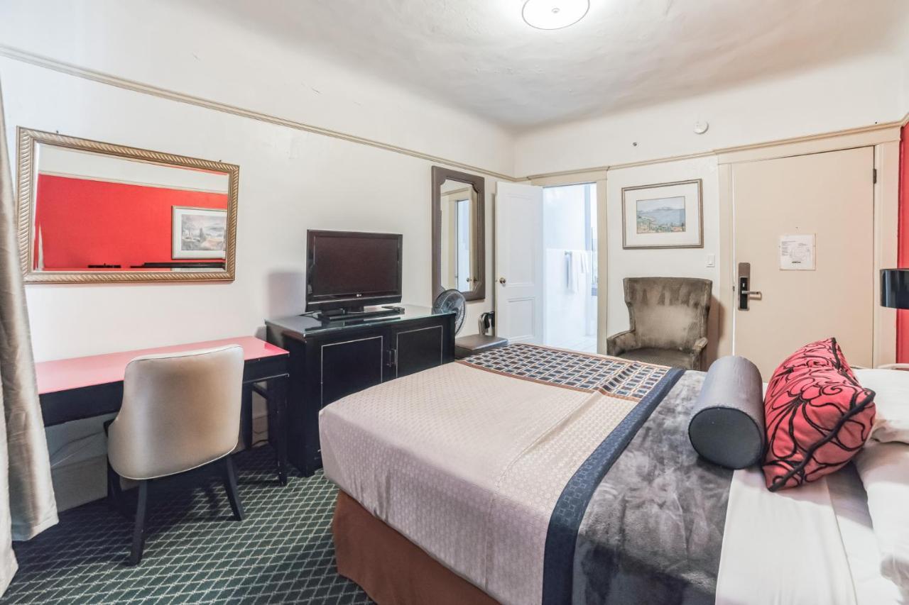Hotel Union Square Plaza 2*