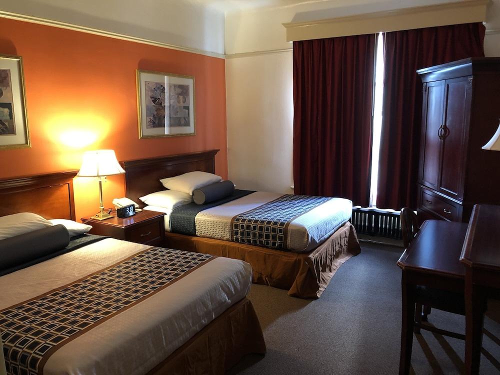 Hotel Union Square Plaza 2*